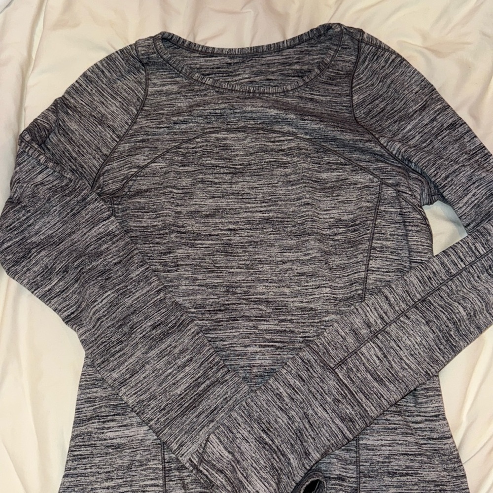 Lululemon It's Rulu Long-Sleeve Shirt size 4-6